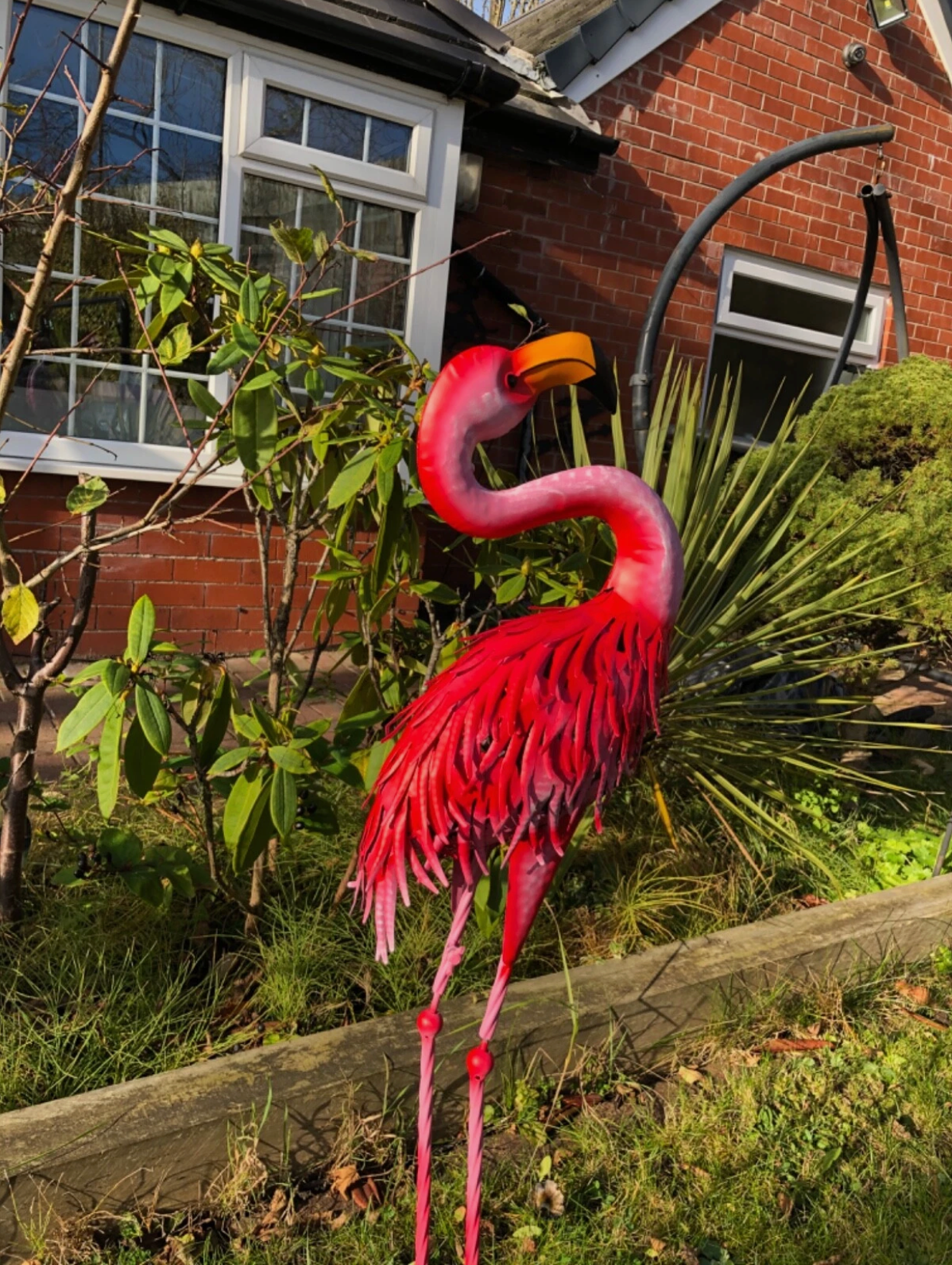 Metal Pink Flamingo Twisted Neck