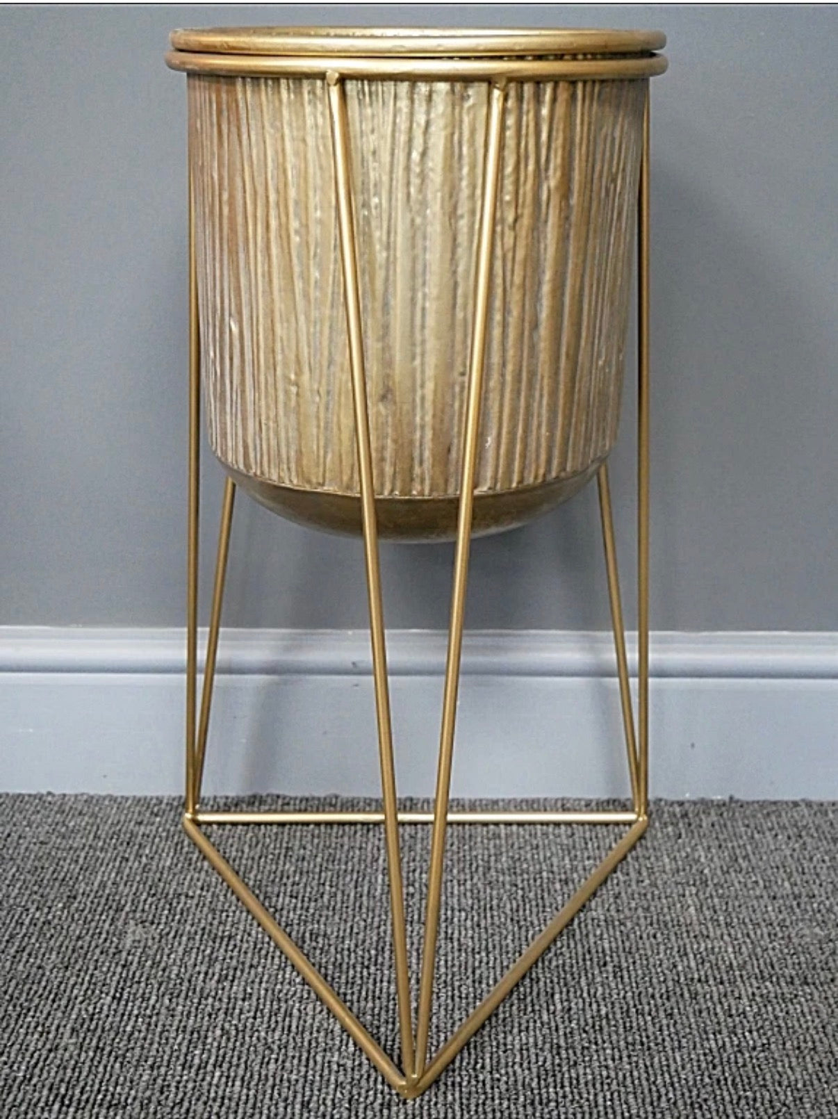 Large Metal Gold Ribbed House Plant Flower Pot Display Tall Planter Stand Holder