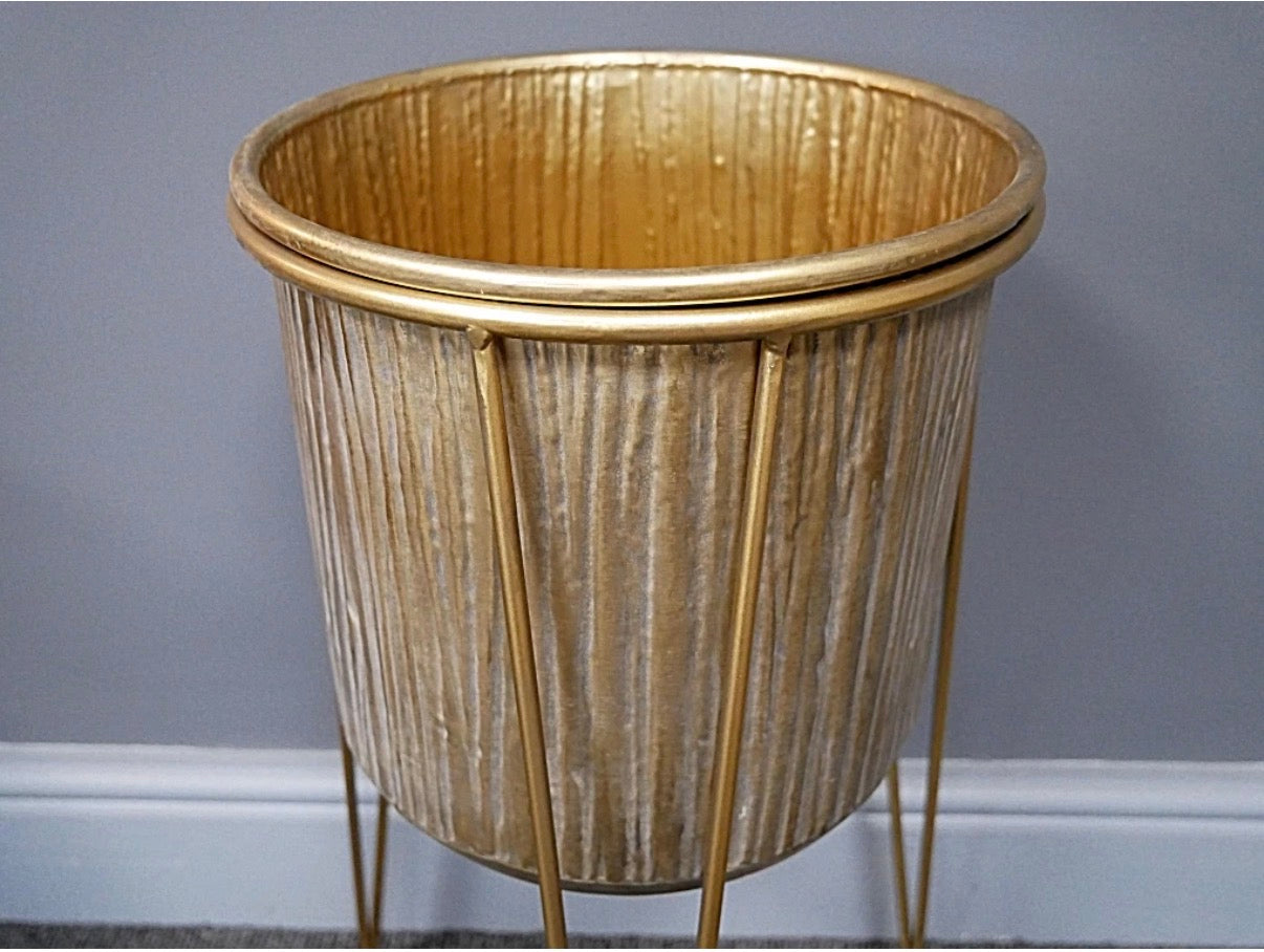 Large Metal Gold Ribbed House Plant Flower Pot Display Tall Planter Stand Holder